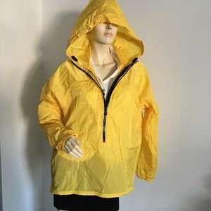 NWOT Martin + OSA yellow hooded pullover rain coat
